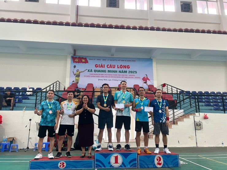 Sôi nổi Giải cầu lông xã Quang Minh chào mừng 80 năm Quốc khánh 2/9- Ảnh 8.