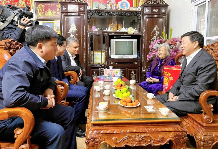 Hà Nội: Triển khai quy trình điện tử xét tặng và truy tặng danh hiệu vinh dự Nhà nước “Bà mẹ Việt Nam anh hùng”- Ảnh 1.