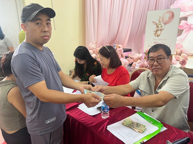 Phường Tây Mỗ chi trả tiền quà Quốc khánh 2/9 cho Nhân dân

- Ảnh 6.