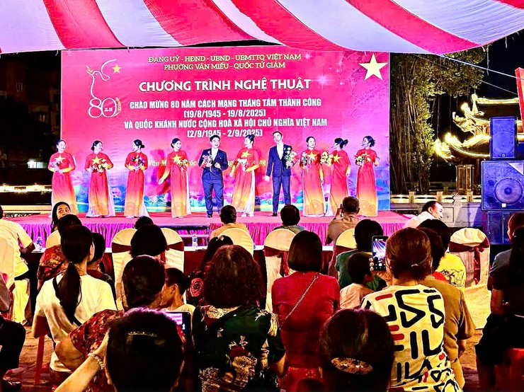 CHƯƠNG TRÌNH NGHỆ THUẬT CHÀO MỪNG 80 NĂM CÁCH MẠNG THÁNG TÁM VÀ QUỐC KHÁNH 2/9- Ảnh 7.