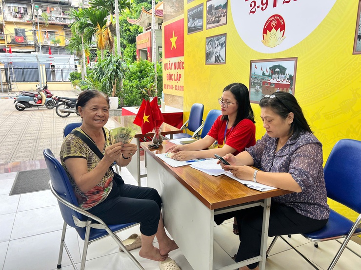 “Món quà Tết Độc lập – Tình cảm của Đảng, Nhà nước trao tận tay Nhân dân”- Ảnh 11.