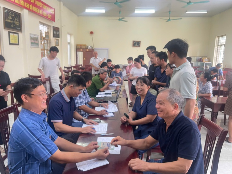 Nhân dân xã Phú Nghĩa hân hoan nhận quà Tết Độc lập- Ảnh 11.