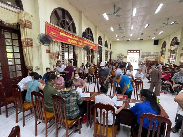 Tam Hưng kịp thời trao quà Tết độc lập đến người dân- Ảnh 2.