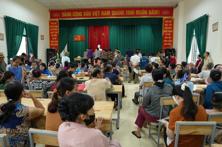 Xã Thanh Oai: Huy động toàn lực để trao tặng quà Tết Độc lập đến tận tay người dân, cơ bản hoàn thành trong ngày 01/9- Ảnh 3.