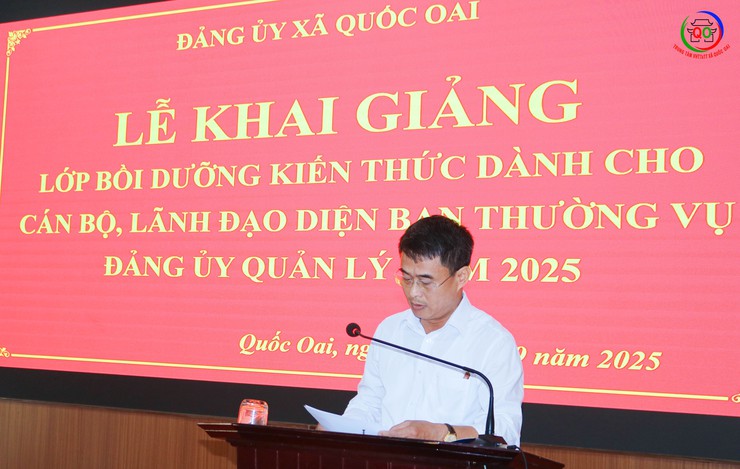 Khai giảng lớp bồi dưỡng, cập nhật kiến thức mới cho cán bộ lãnh đạo, quản lý diện Ban Thường vụ Đảng ủy năm 2025- Ảnh 2.