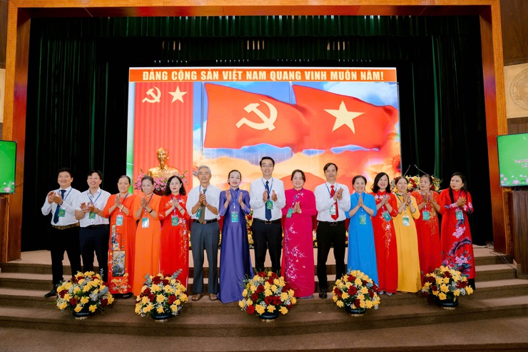 Phiên Nội bộ Đại hội đại biểu Hội Nông dân xã Thư Lâm lần thứ I, nhiệm kỳ 2025-2030.- Ảnh 17.