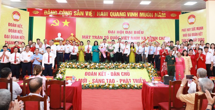 Uỷ ban MTTQ Việt Nam xã Minh Châu: Khẳng định vai trò trong xây dựng quê hương xanh - văn minh - hạnh phúc- Ảnh 9.