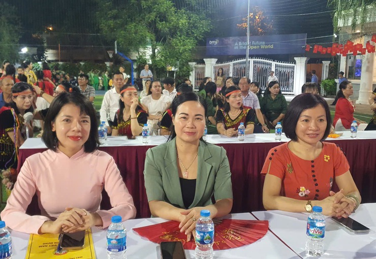 Đặc sắc chương trình văn nghệ chào mừng thành công Đại hội Đại biểu MTTQ Việt Nam phường Kiến Hưng lần thứ I, nhiệm kỳ 2025 – 2030- Ảnh 1.