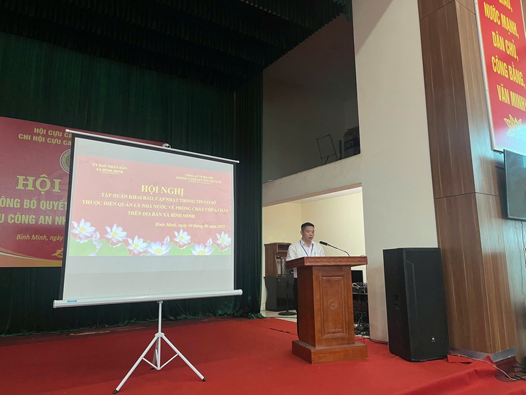 Tập huấn, hướng dẫn khai báo, cập nhật thông tin của cơ sở thuộc diện quản lý Nhà nước về PCCC và CNCH- Ảnh 1.