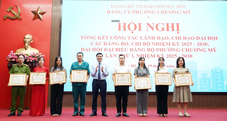 Phường Chương Mỹ tổng kết công tác lãnh đạo, chỉ đạo, triển khai thực hiện Đại hội Đảng bộ, Chi bộ trực thuộc và Đại hội đại biểu Đảng bộ phường Chương Mỹ lần thứ I, nhiệm kỳ 2025-2030- Ảnh 7.