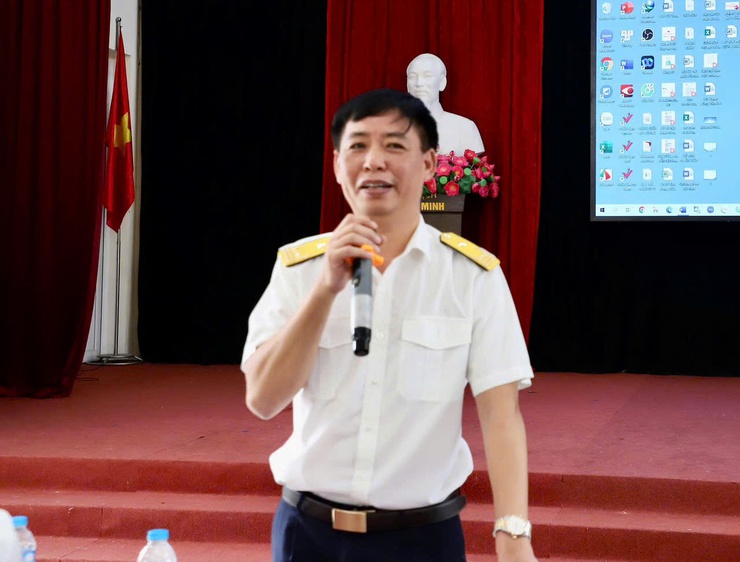 UBND xã Hồng Vân tập huấn, hướng dẫn cài đặt và sử dụng ứng dụng ETax Mobile để nộp thuế sử dụng đất phi nông nghiệp- Ảnh 2.