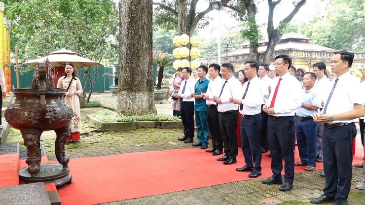 Lễ Báo Công Dâng Bác – Niềm Vinh Dự và Trách Nhiệm của Đảng Bộ, Chính Quyền và Nhân Dân Xã Bình Minh.- Ảnh 9.
