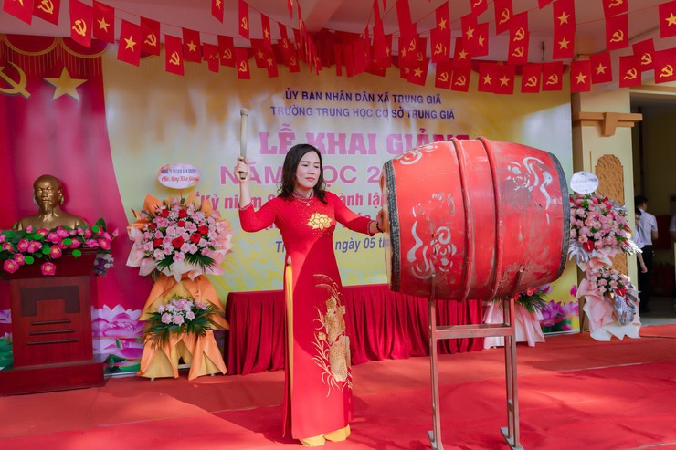 CÁC TRƯỜNG HỌC TRÊN ĐỊA BÀN XÃ TRUNG GIÃ TƯNG BỪNG KHAI GIẢNG NĂM HỌC MỚI 2025-2026- Ảnh 4.