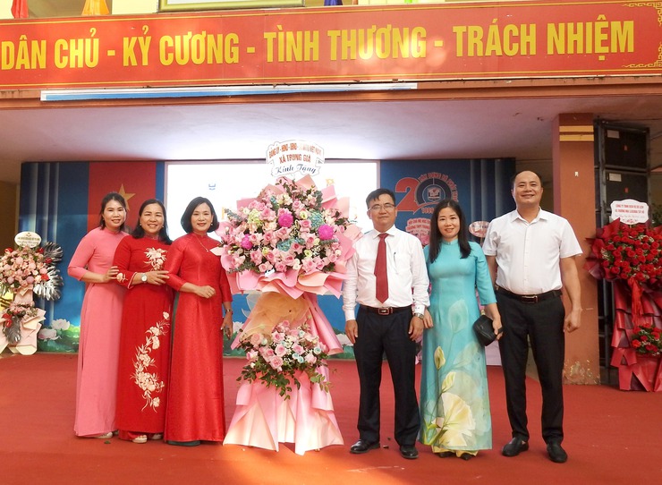 CÁC TRƯỜNG HỌC TRÊN ĐỊA BÀN XÃ TRUNG GIÃ TƯNG BỪNG KHAI GIẢNG NĂM HỌC MỚI 2025-2026- Ảnh 6.