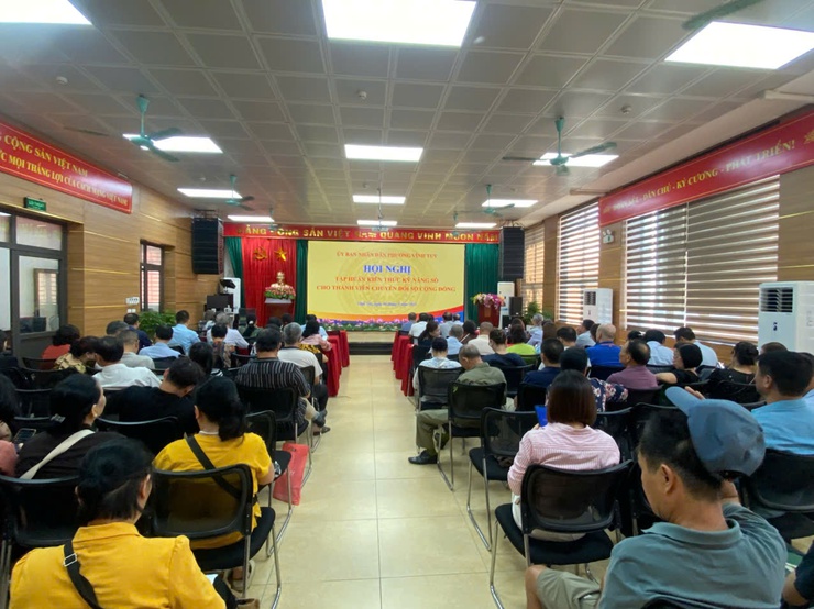 Phường Vĩnh Tuy triển khai tập huấn kiến thức kỹ năng số cho 137 thành viên tổ chuyển đổi số cộng đồng- Ảnh 1.