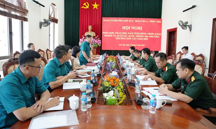 Đảng ủy phường Sơn Tây làm việc với Đảng ủy, Ban Chỉ huy Phòng thủ khu vực 2 – Phúc Thọ- Ảnh 1.
