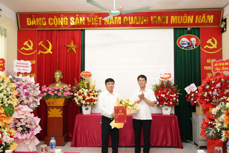 Sở Y tế Hà Nội công bố Quyết định bổ nhiệm Giám đốc Bệnh viện đa khoa Chương Mỹ- Ảnh 1.
