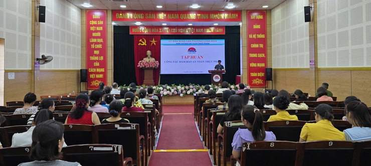 Phường Long Biên tập huấn công tác đảm bảo An toàn thực phẩm năm 2025- Ảnh 3.