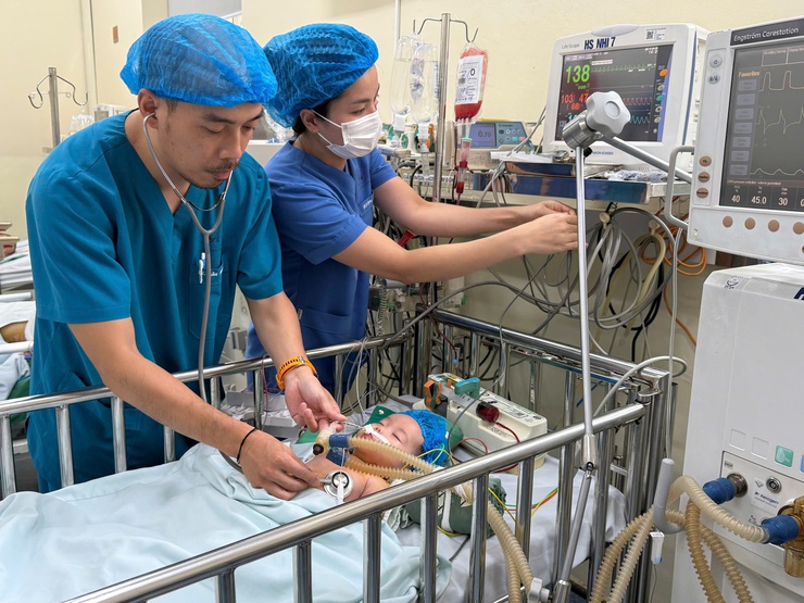Sàng lọc tim bẩm sinh: Hành động nhỏ, ý nghĩa lớn với tương lai của trẻ- Ảnh 1.