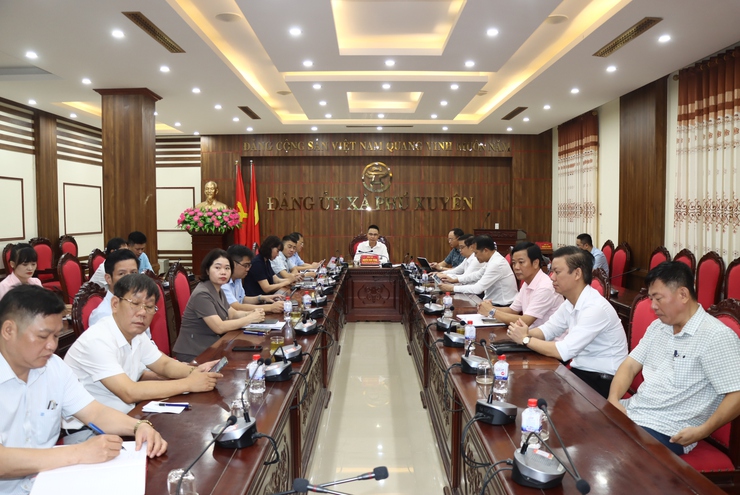 Thành uỷ Hà Nội tổ chức hội nghị đánh giá tình hình triển khai vận hành chính quyền địa phương 2 cấp trên địa bàn Thành phố- Ảnh 2.