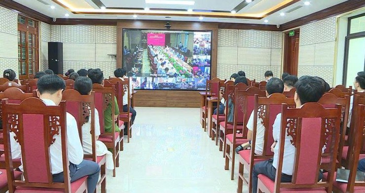 Thành uỷ Hà Nội đánh giá tình hình triển khai vận hành mô hình chính quyền địa phương 2 cấp- Ảnh 4.