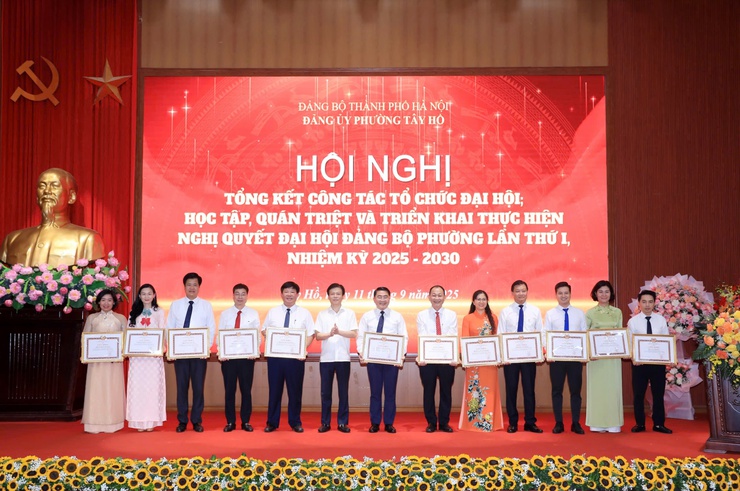 Tây Hồ: Tạo sự thống nhất cao trong nhận thức và hành động để nhanh chóng đưa Nghị quyết vào cuộc sống- Ảnh 4.