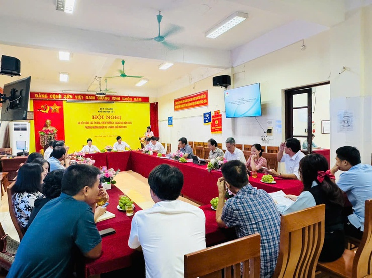 Khối thi đua số 4 Sở Y tế Hà Nội sơ kết công tác thi đua, khen thưởng 6 tháng đầu năm 2025- Ảnh 1.