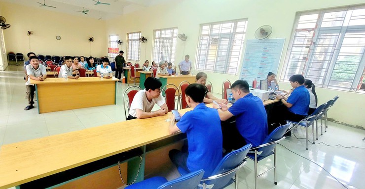 UBND xã Ứng Thiên triển khai kế hoạch 45 ngày hỗ trợ chuyển đổi số- Ảnh 4.