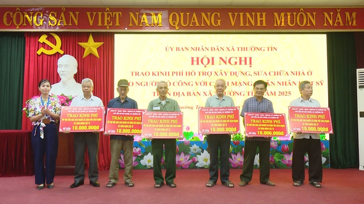 Xã Thường Tín: 9 hộ gia đình người có công được trao kinh phí xây, sửa nhà ở- Ảnh 3.
