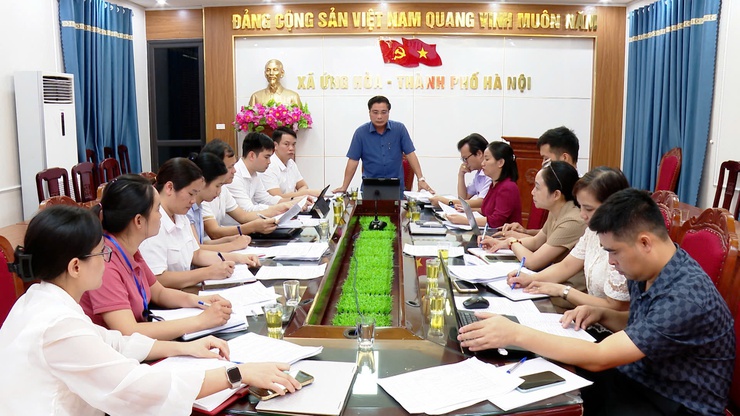 UBND xã Ứng Hòa tổ chức Hội nghị báo cáo kết quả công tác cải cách hành chính và chuyển đổi số năm 2025.- Ảnh 1.
