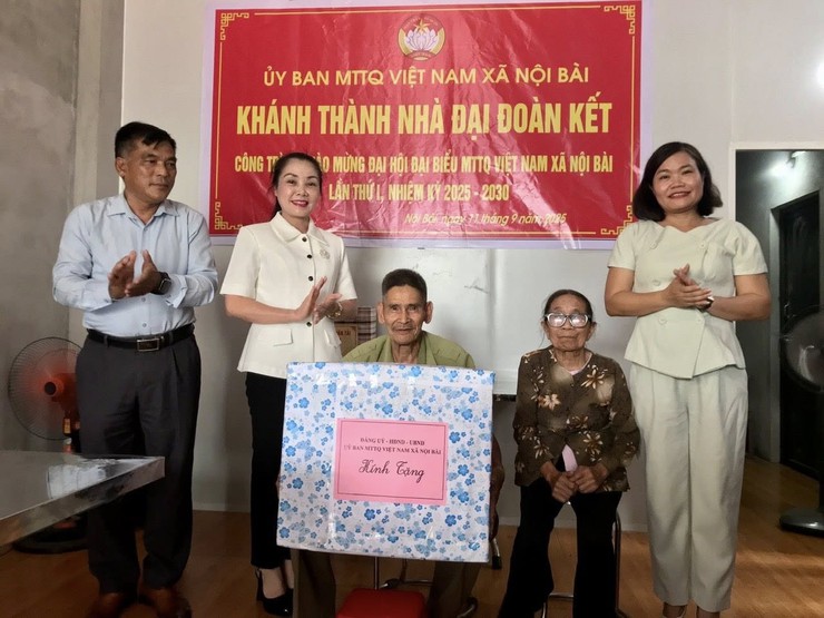 UỶ BAN MTTQ VIỆT NAM XÃ NỘI BÀI KHÁNH THÀNH VÀ BÀN GIAO NHÀ ĐẠI ĐOÀN KẾT- Ảnh 3.