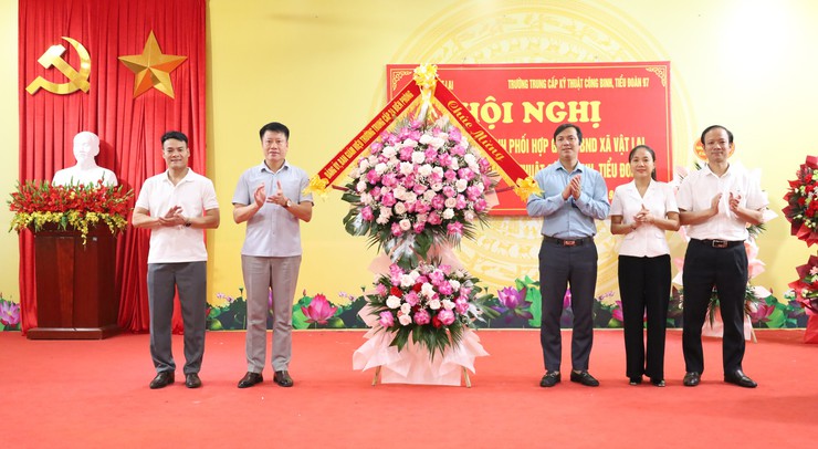 Hội nghị ký kết chương trình phối hợp giữa UBND xã Vật Lại với các đơn vị Quân đội trên địa bàn xã- Ảnh 3.