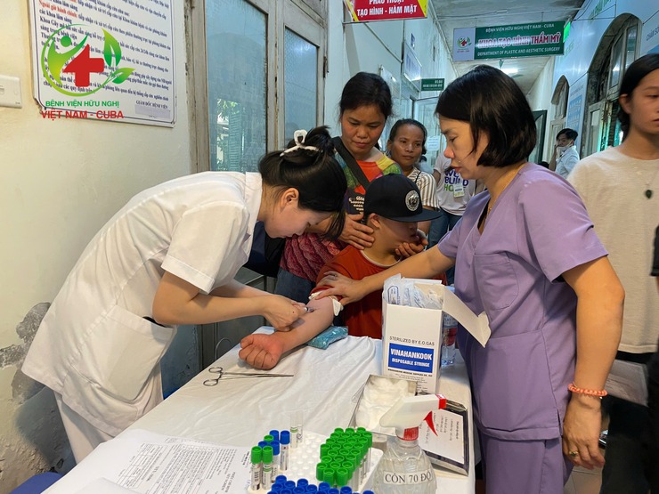 Bệnh viện Hữu nghị Việt Nam – Cu Ba triển khai chương trình phẫu thuật nụ cười cho trẻ bị khe hở môi vòm- Ảnh 1.