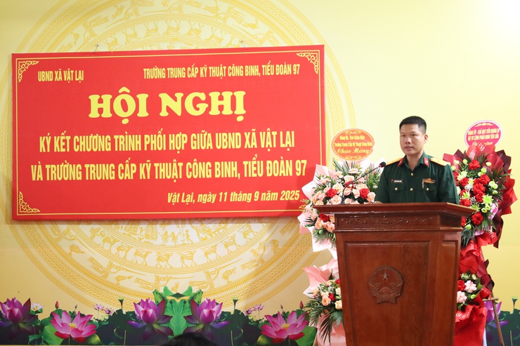 Hội nghị ký kết chương trình phối hợp giữa UBND xã Vật Lại với các đơn vị Quân đội trên địa bàn xã- Ảnh 11.