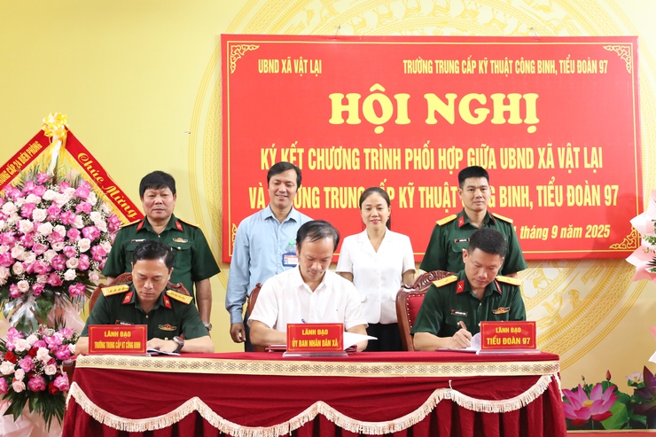 Hội nghị ký kết chương trình phối hợp giữa UBND xã Vật Lại với các đơn vị Quân đội trên địa bàn xã- Ảnh 5.