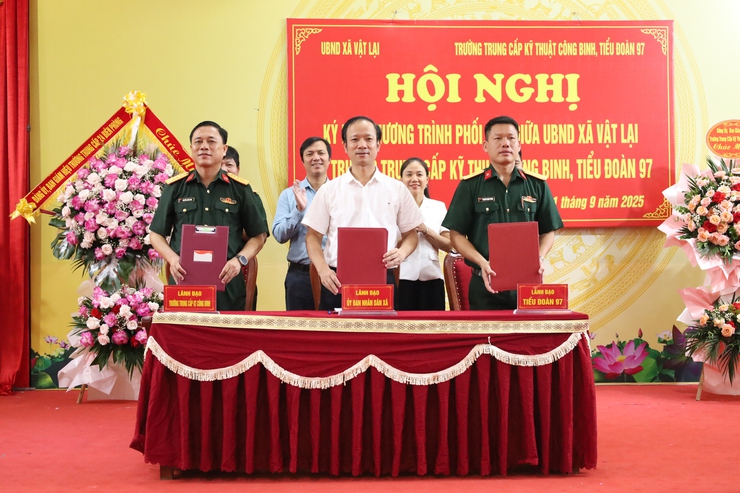 Hội nghị ký kết chương trình phối hợp giữa UBND xã Vật Lại với các đơn vị Quân đội trên địa bàn xã- Ảnh 6.