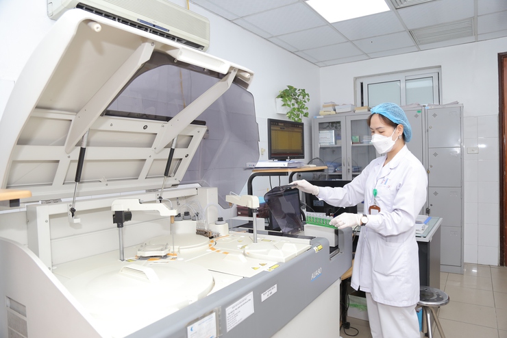 BVĐK Hòe Nhai: Đẩy mạnh nghiên cứu khoa học, phát triển kỹ thuật mũi nhọn nâng cao chất lượng khám chữa bệnh- Ảnh 2.