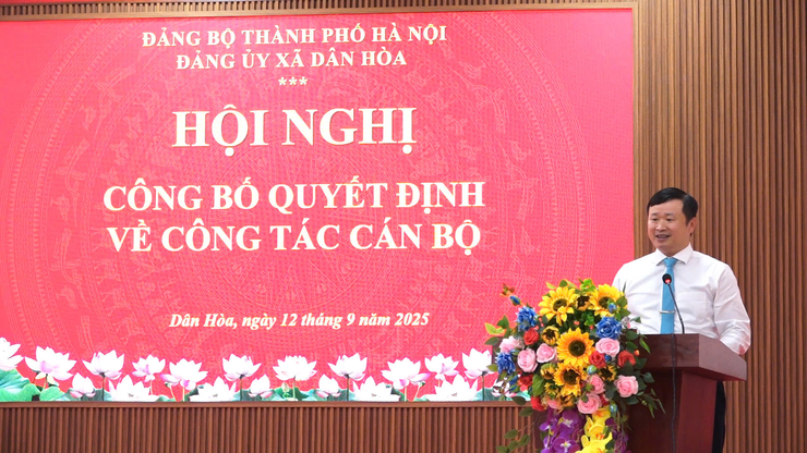Hội nghị công bố và trao quyết định bổ nhiệm Chánh Văn phòng Đảng ủy xã Dân Hòa- Ảnh 5.