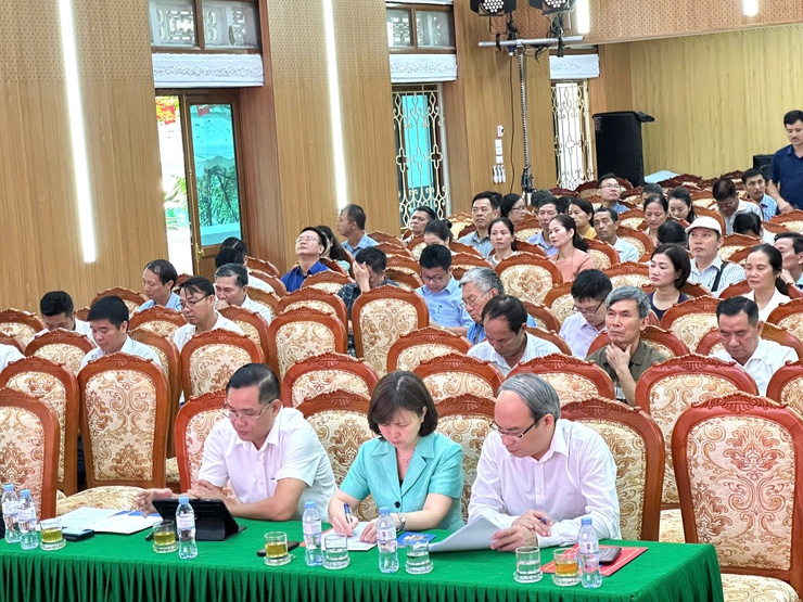 Thư Lâm tổ chức Lễ phát động phong trào "Bình dân học vụ số" và triển khai Ứng dụng công nghệ AI trong trường học năm học 2025-2026- Ảnh 3.