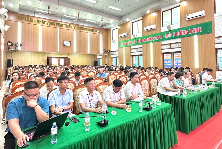 Thư Lâm tổ chức Lễ phát động phong trào "Bình dân học vụ số" và triển khai Ứng dụng công nghệ AI trong trường học năm học 2025-2026- Ảnh 5.
