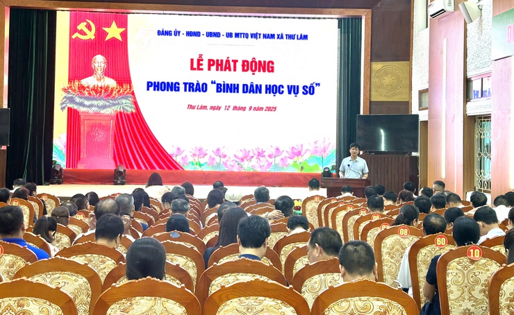 Thư Lâm tổ chức Lễ phát động phong trào "Bình dân học vụ số" và triển khai Ứng dụng công nghệ AI trong trường học năm học 2025-2026- Ảnh 6.
