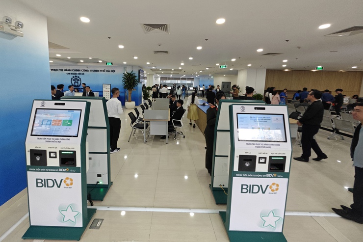 Hà Nội đẩy mạnh truyền thông dịch vụ công trực tuyến và chuyển đổi số cuối năm 2025- Ảnh 4.