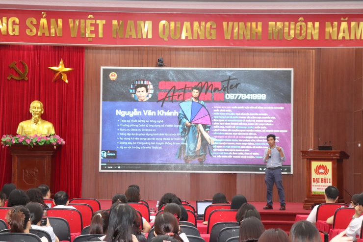 Hội nghị tập huấn một số kỹ năng về chuyển đổi số cho cán bộ, công chức, viên chức, Trưởng các thôn, tiểu khu trên địa bàn xã- Ảnh 5.