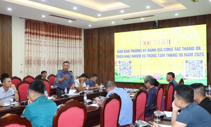 UBND xã Phú Xuyên tổ chức giao ban triển khai nhiệm vụ trọng tâm tháng 9/2025- Ảnh 3.