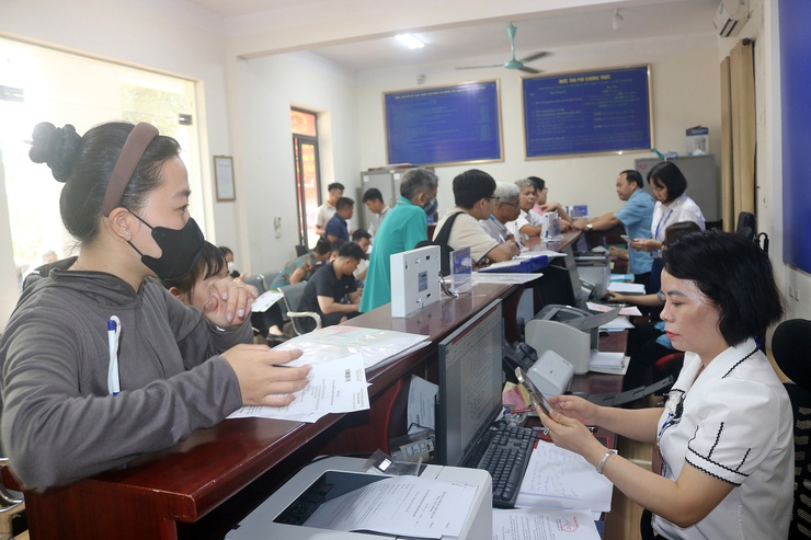 Điểm phục vụ hành chính công Xuân Mai: Nâng cao hiệu quả phục vụ từ cải cách hành chính- Ảnh 4.