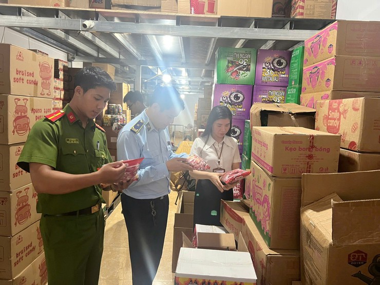 An Khánh: Kiểm tra liên ngành kiểm tra các cơ sở sản xuất, chế biến thực phẩm- Ảnh 2.