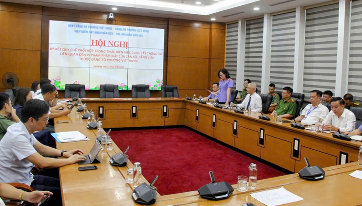 UBKT Đảng uỷ phường Việt Hưng tổ chức hội nghị ký kết Quy chế phối hợp với các cơ quan nội chính trên địa bàn trong việc cung cấp thông tin liên quan đến vi phạm pháp luật của cán bộ, đảng viên- Ảnh 2.