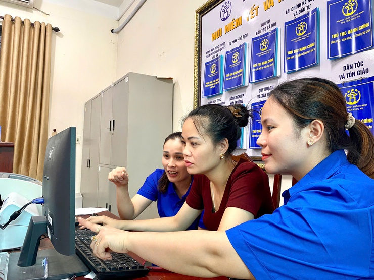 Điểm phục vụ hành chính công Xuân Mai: Nâng cao hiệu quả phục vụ từ cải cách hành chính- Ảnh 3.