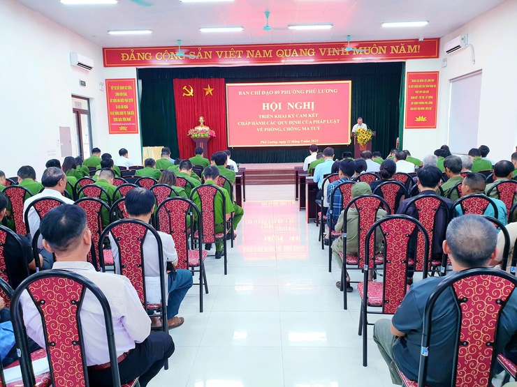 BCĐ phòng chống ma túy phường Phú Lương tổ chức ký cam kết về phòng chống ma túy đối với 32 tổ dân phố- Ảnh 1.