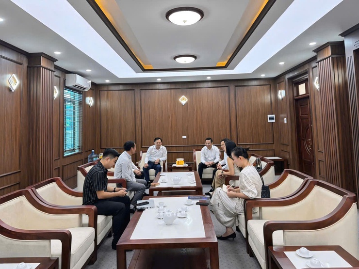 XÃ TAM HƯNG PHỐI HỢP VỚI TẬP ĐOÀN VINGROUP KHẢO SÁT, PHÁT TRIỂN HẠ TẦNG TRẠM SẠC XE ĐIỆN- Ảnh 1.